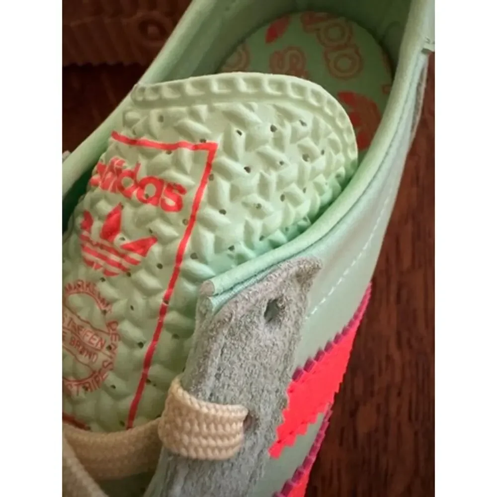 NIB ADIDAS SL 72 OG Semi GreenSpark Solar Orange W7